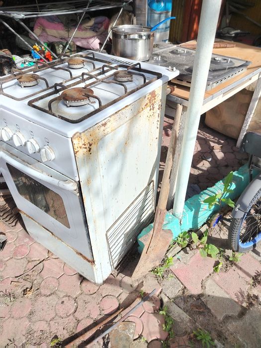Газовая плита рабочая