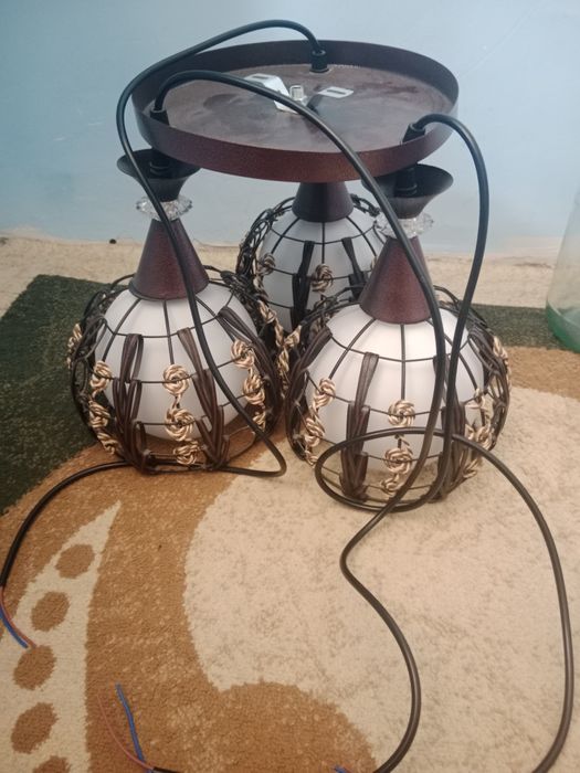 Люстра новый в хорошем. Состояния