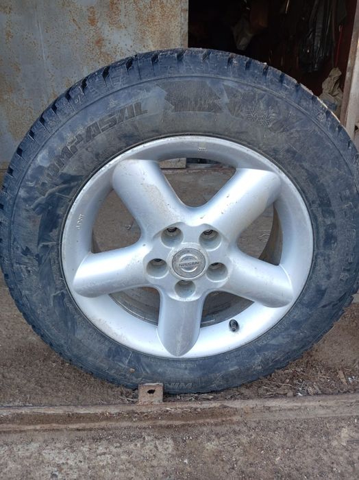 Продам зимнюю резину