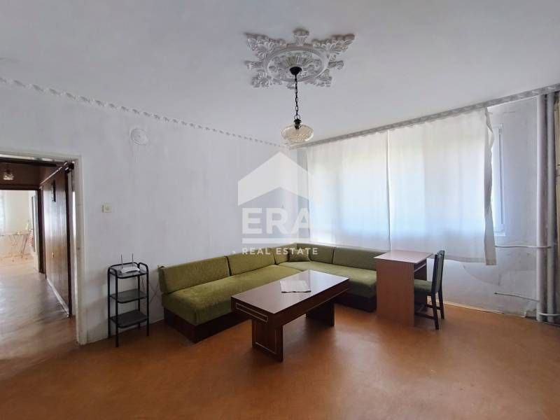 Продава се Тристаен апартамент в Кърджали, Възрожденци - 95 кв.м за 979 €/кв.м - Снимка #1