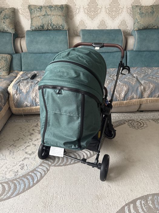 Коляска новый от бренда Amico