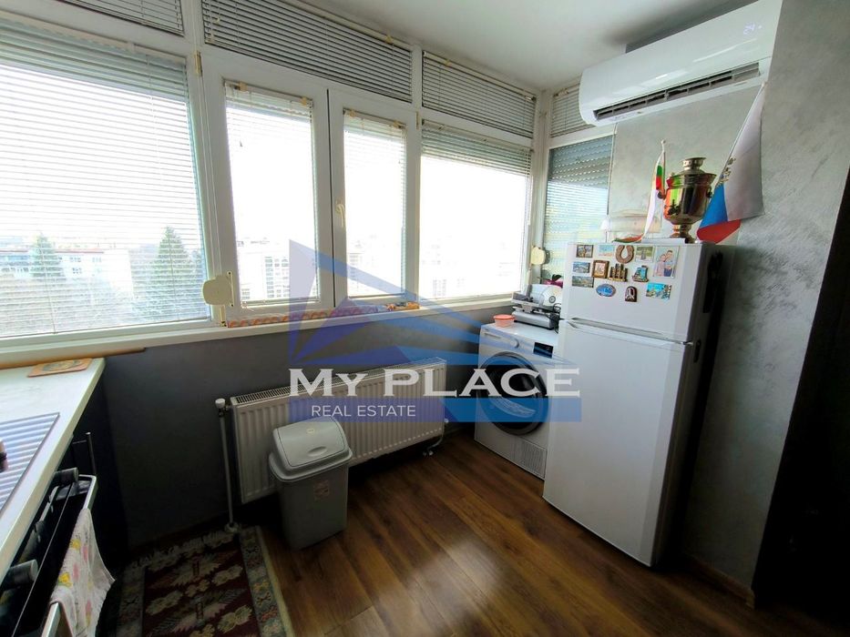 Продава се Двустаен апартамент в Шумен, Добруджански - 60 кв.м за 893 €/кв.м - Снимка #2