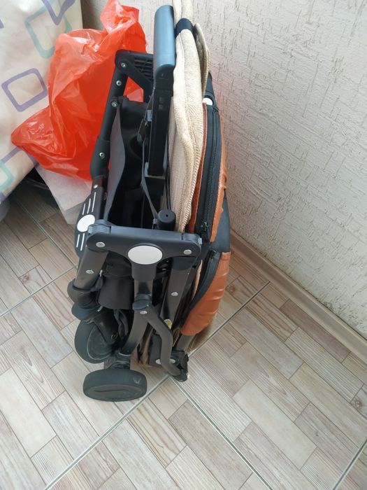 Продается Детская коляска