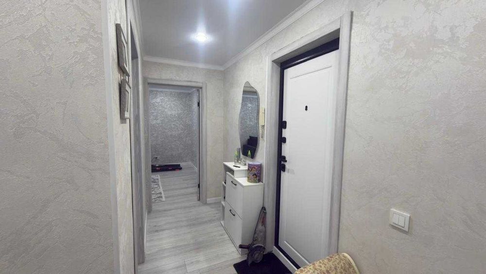 Продам 2х ком квартиру