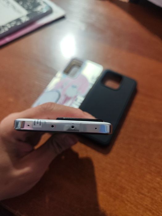 Xiaomi 13  12/256