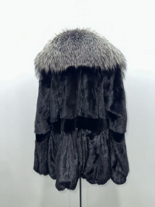 Норковая шуба с чернобуркой