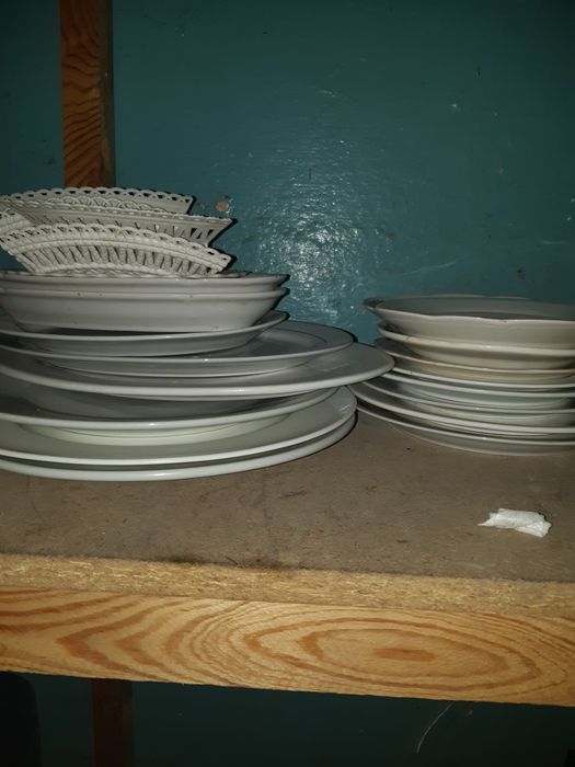 Продам посуда в разние размерами дешево