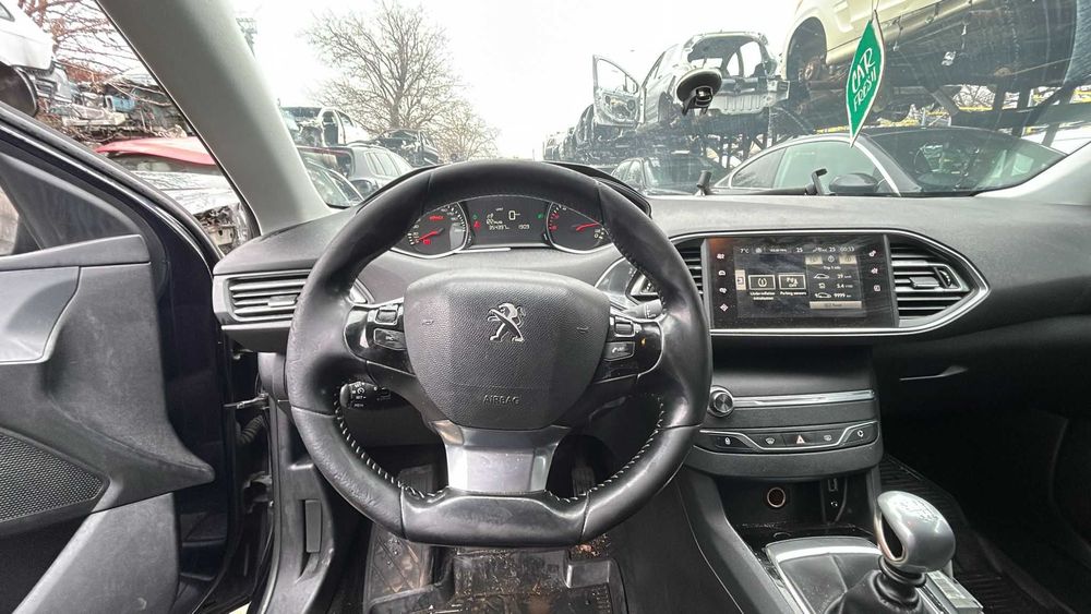 Dezmembrez Peugeot 308 an 2016 1.6 diesel euro 6