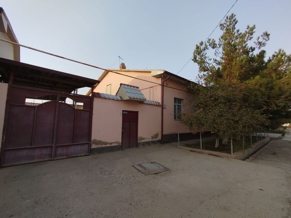 Yangiyoʻlda 6 sotokli  kotej sotiladi