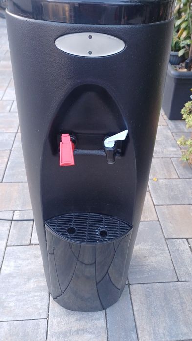 Dozator / dispenser electric apa rece sau calda