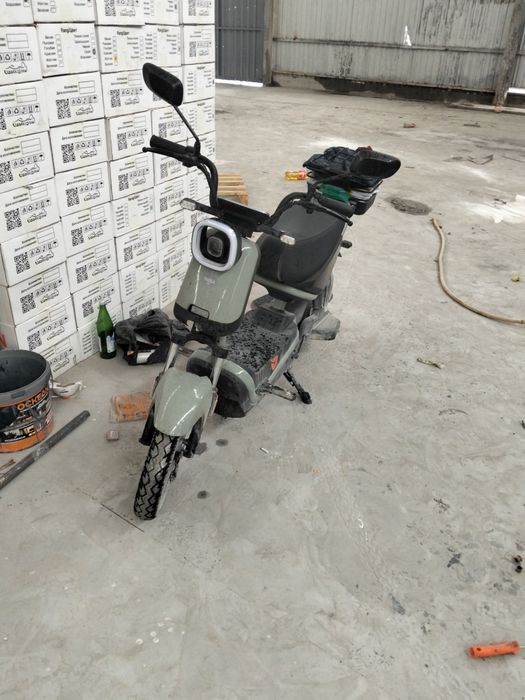 Оригинал Yadea скутер 500&