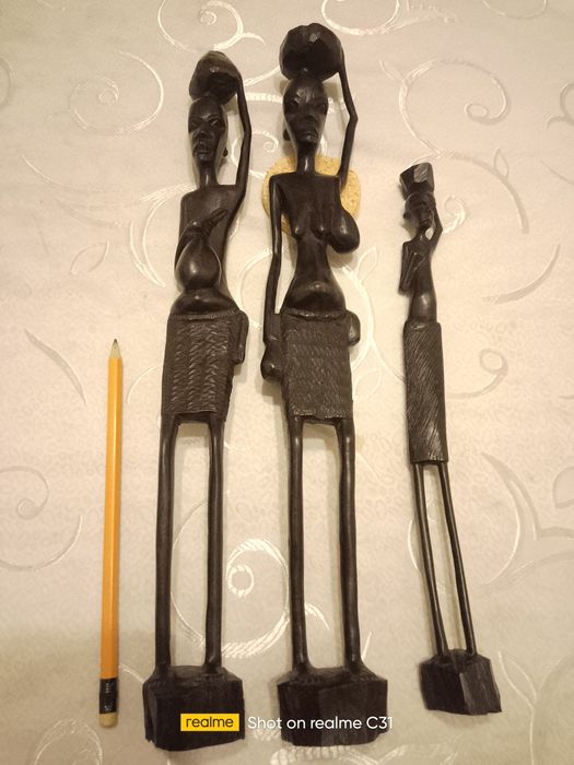 Статуэтки из Африки чёрное дерево