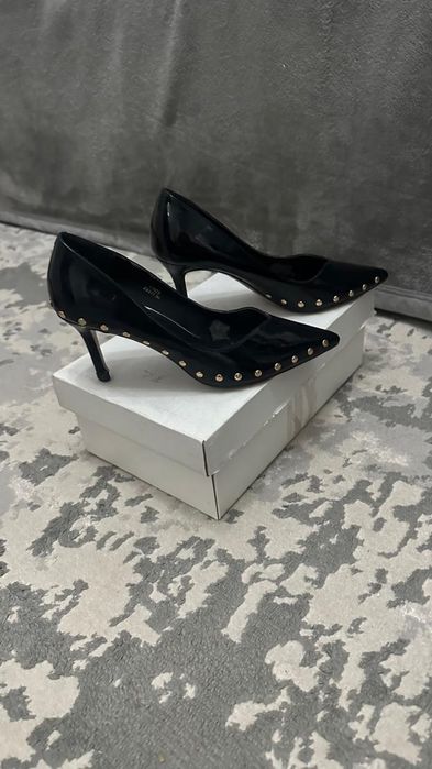 Женский туфли почти новый