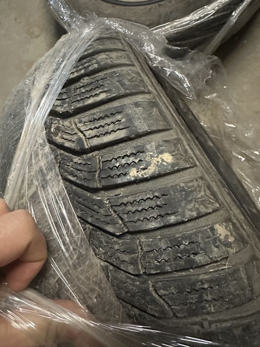 Vand cauciucuri michelin/kumho 205/55 r16 pret pentru toate 4