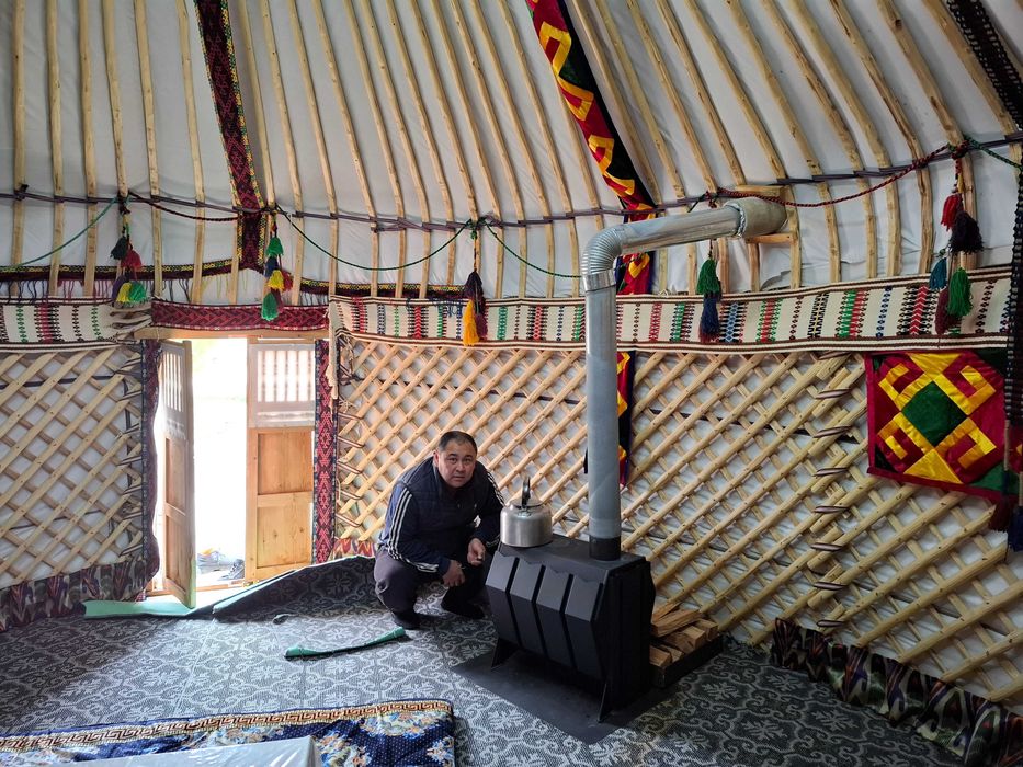 Юрта Утов тоза экологик махсулотлардан таёрланадигон уйи.