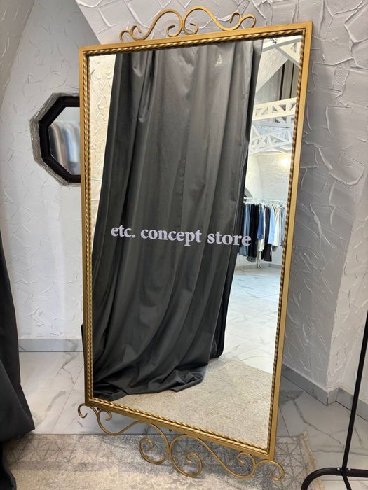 Зеркало кованное