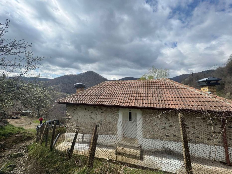 Къща в село Аламовци, Златоград