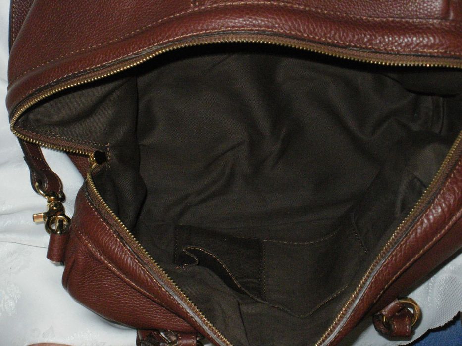 нова дамска чанта естествена кожа НМ