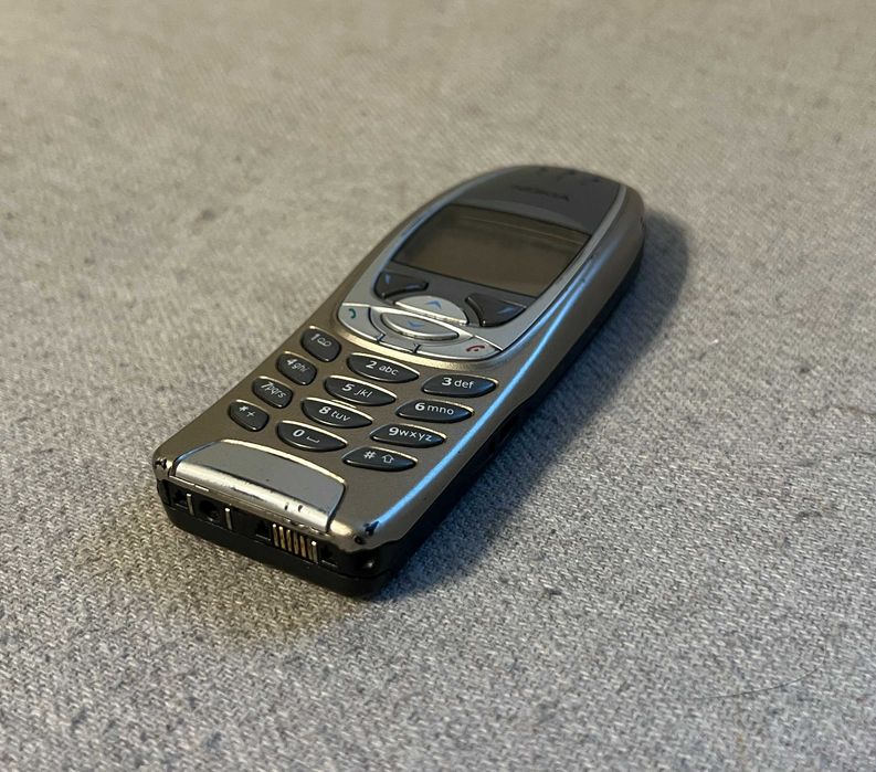 Nokia 6310i original functional fara incarcator telefon clasic