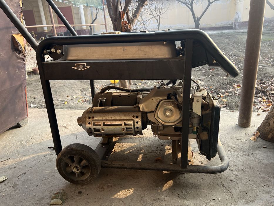 Генератор (движок) 7,5/8,5 кВт