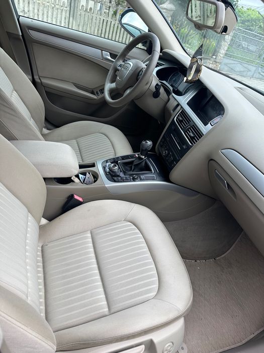 Masina Audi A4 2010