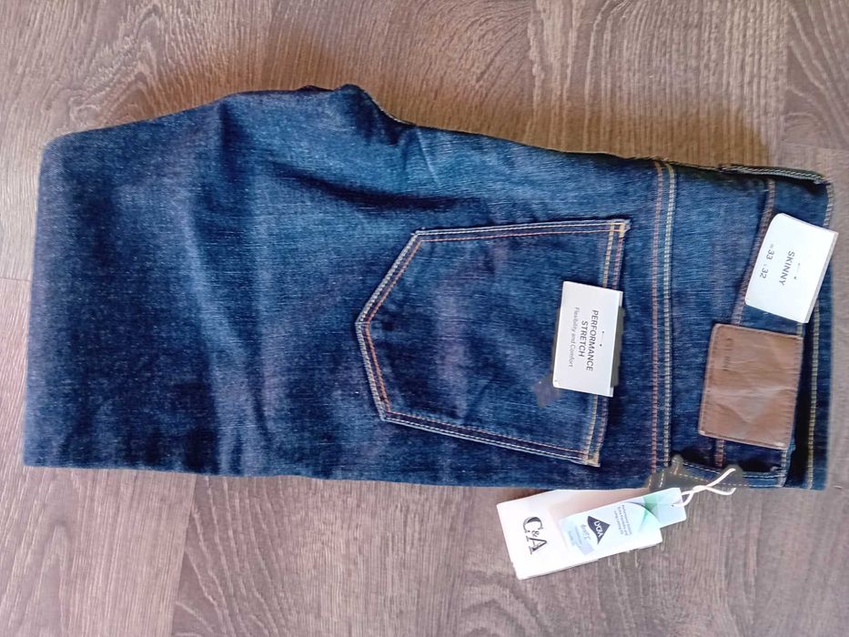 -80% намаление !!! Дънки Jeans C&A моделът е на Calvin Klein