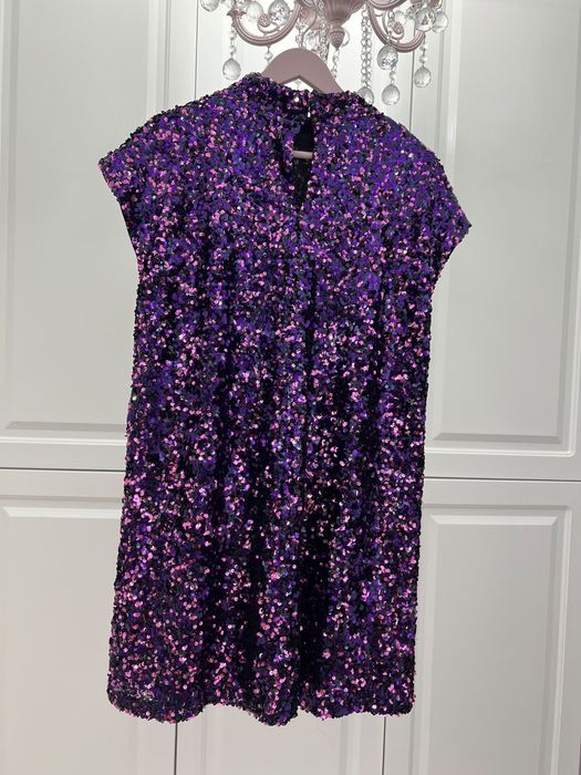 Vand rochie cu paiete