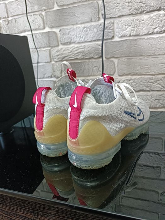 Оригинальные кроссы Nike