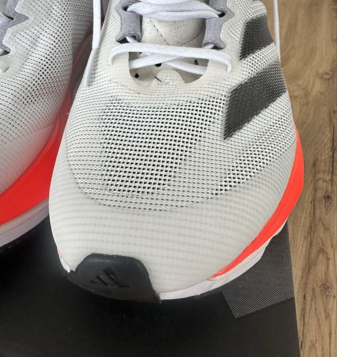 Спортни обувки adidas