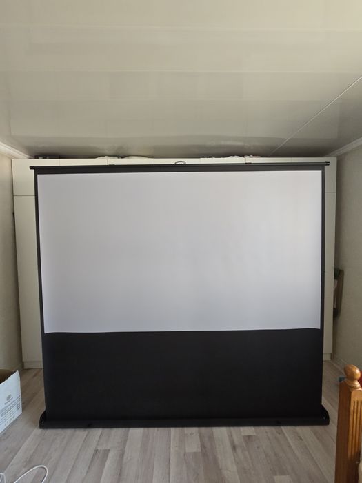 Экран для проектора