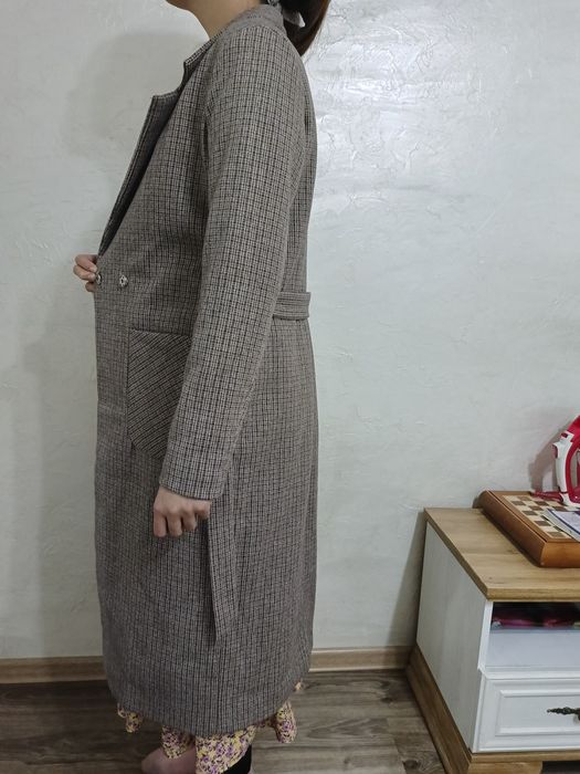 Пальто женская...