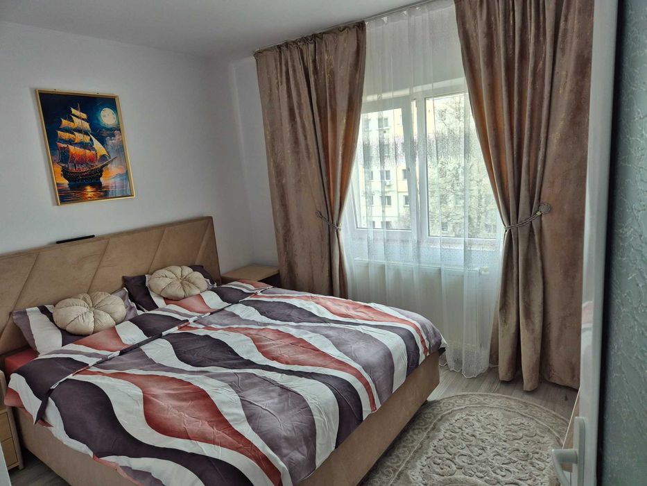 Vand apartament in roman