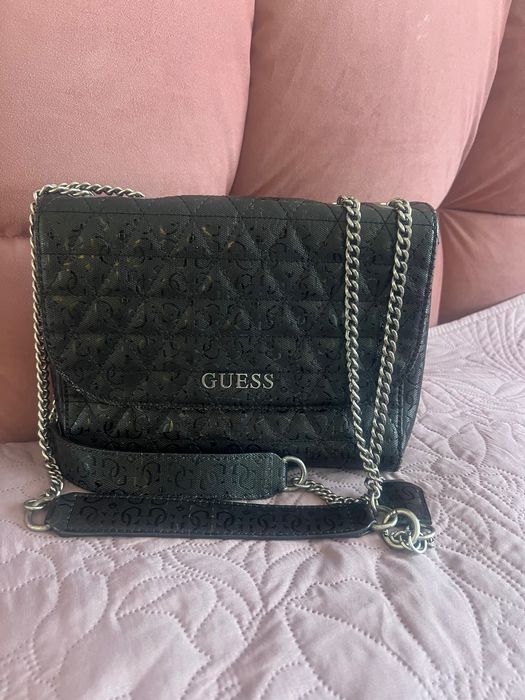 Дамска чанта Guess