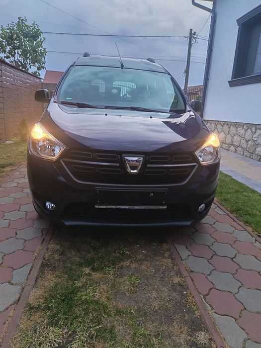 Dacia Dokker Sa skimbat motorul cel nou are 60.000km sa pus cu accesori
