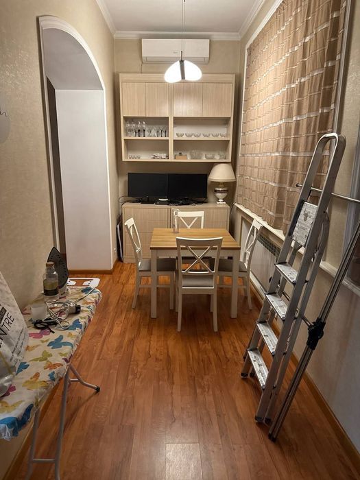 Кв-ра 81 м² на Ц-1 под офис. 1-й этаж в центре