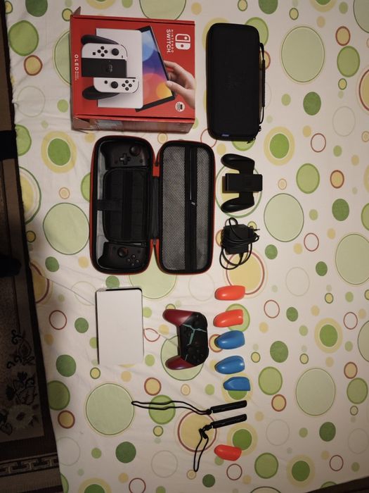 Продавам - Nintendo Switch Oled White