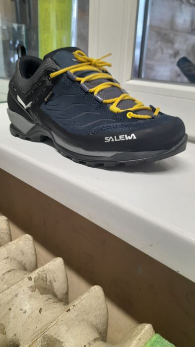 SALOMON 43 НОВИ зимни обувки Sergio Tacchini  41,42