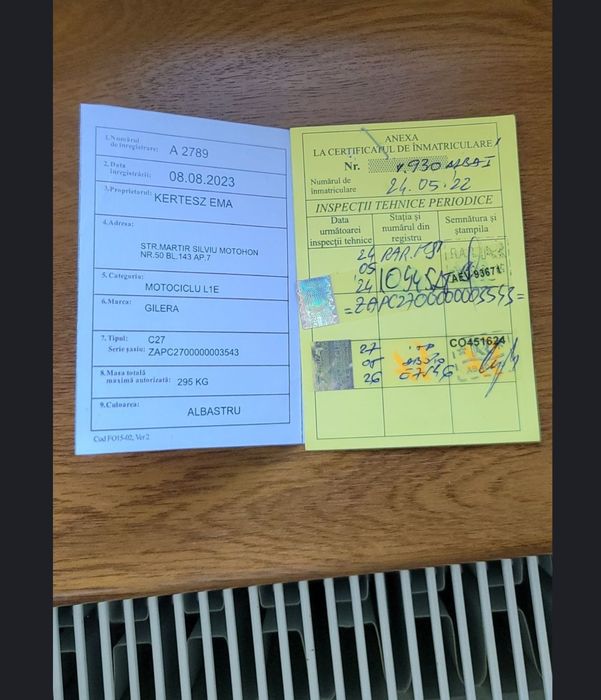 Vand sau schimb, se conduce cu carnet categoria B