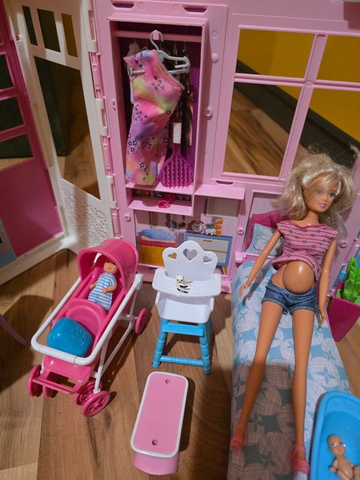 Къща за кукли и аксесоари