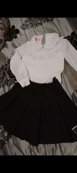 Продам новые вещи на девочку  на 5-6 лет по 2000-