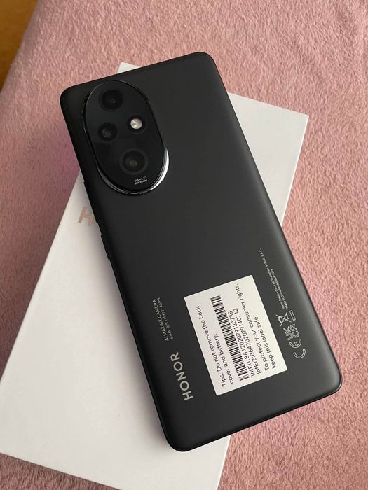 Honor 200 Pro 5G 12GB RAM cu 512 GB fullbox garanție 1 an