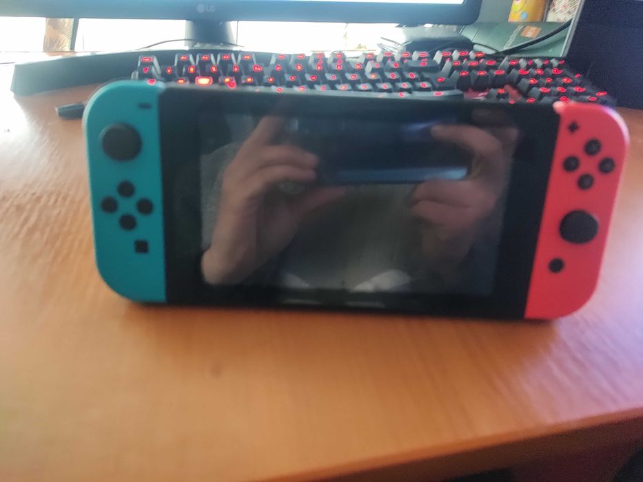 Nintendo switch plus 3 jocuri