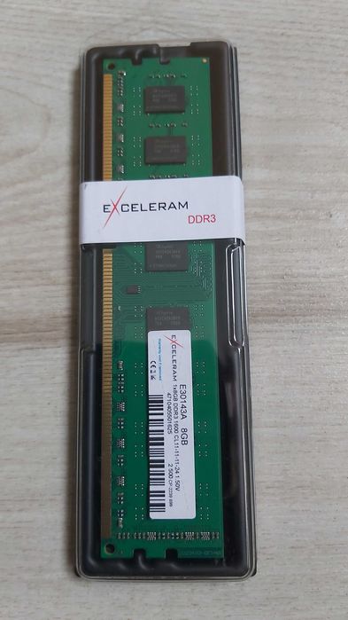 Vând memorii PC 8G DDR 3 (sigilate)
