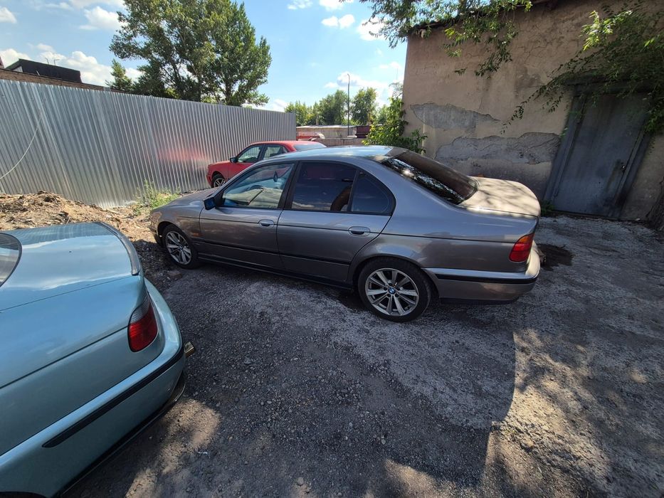 В продаже BMW Е-39