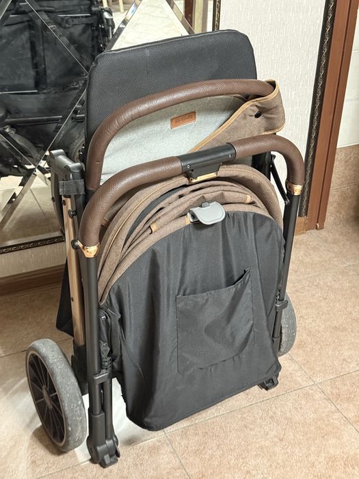 Продаю детскую коляску