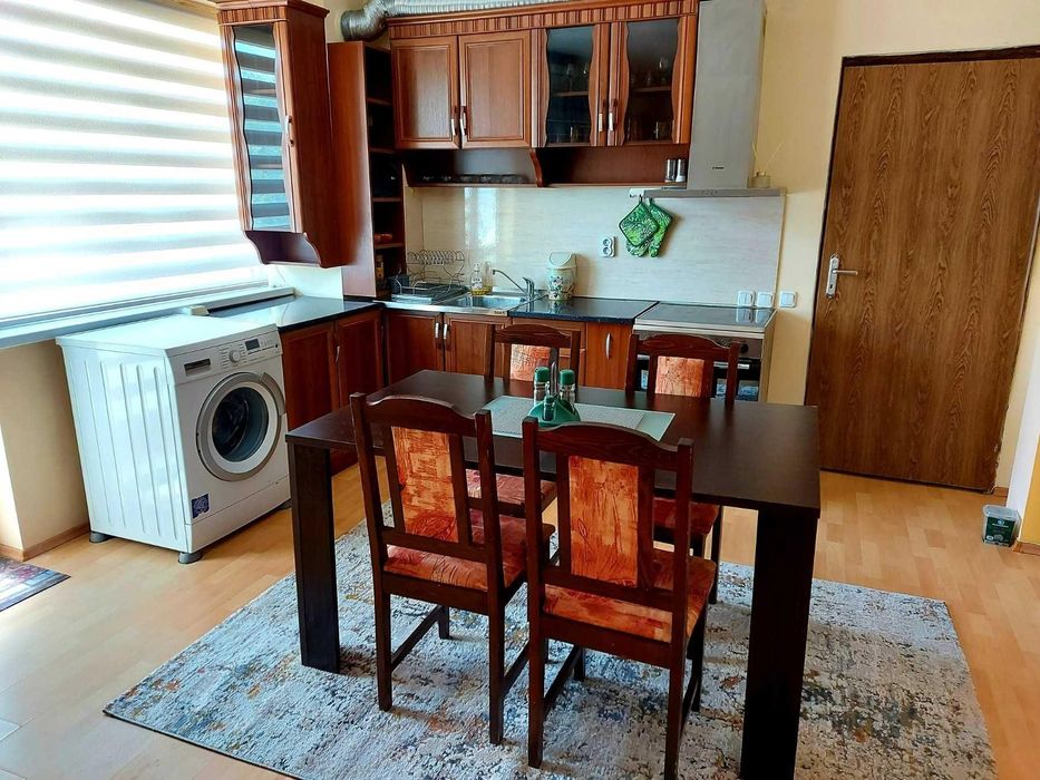 Дава се под наем Двустаен апартамент в Пловдив, Южен - 65 кв.м за 375 € - Снимка #2