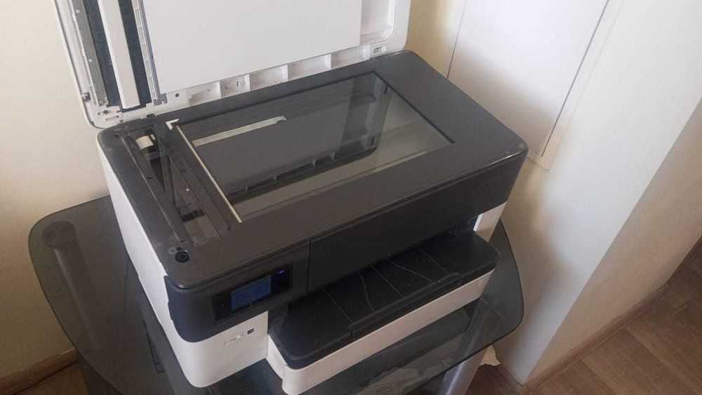 МФУ принтер-сканер HP Office Jet Pro 7720