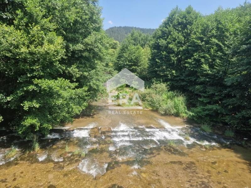 Парцел с къща в с. Друмохар