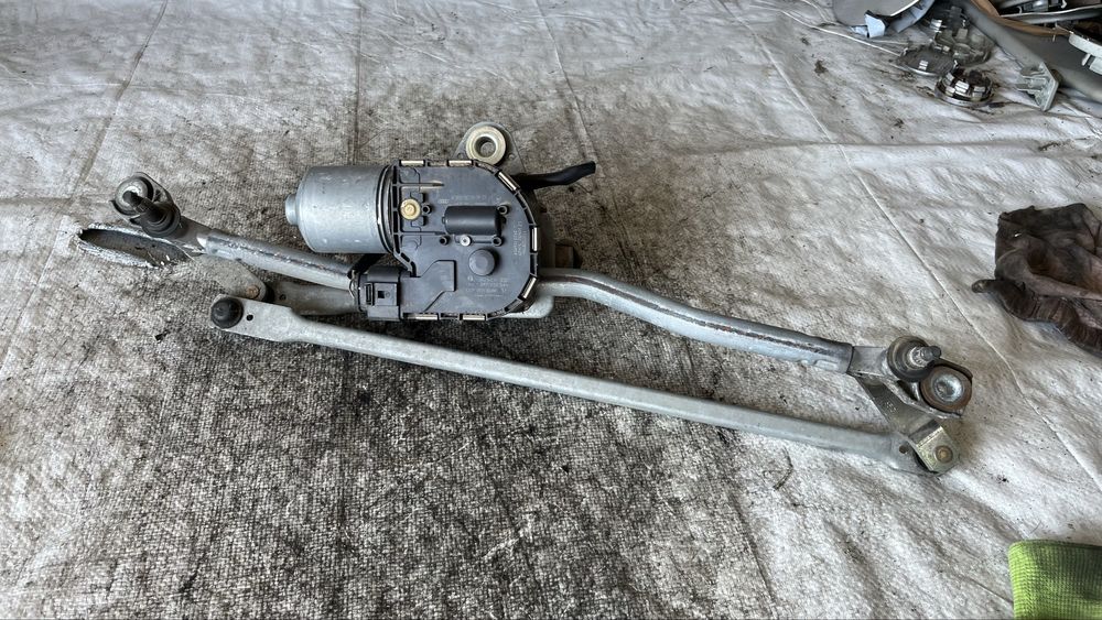 Audi A6 2005- механизъм чистачки