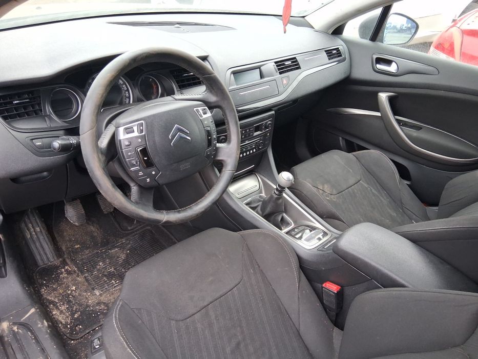 Dezmembrez citroen c5 2.0